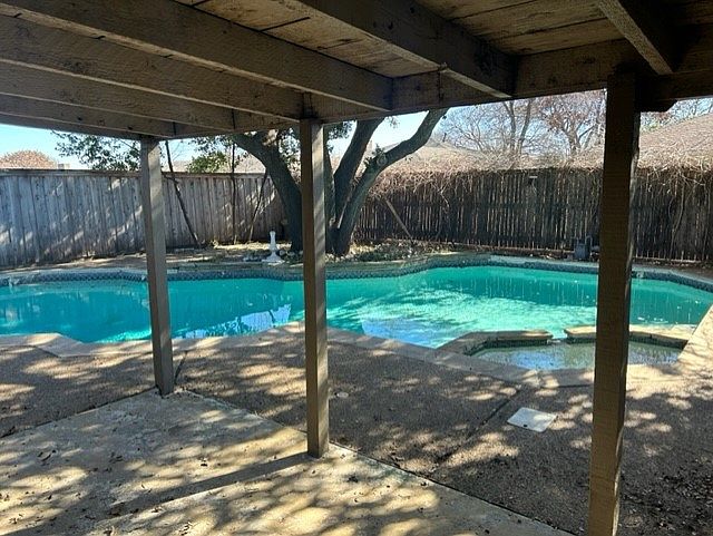 1st image of 2628 Lawndale Dr