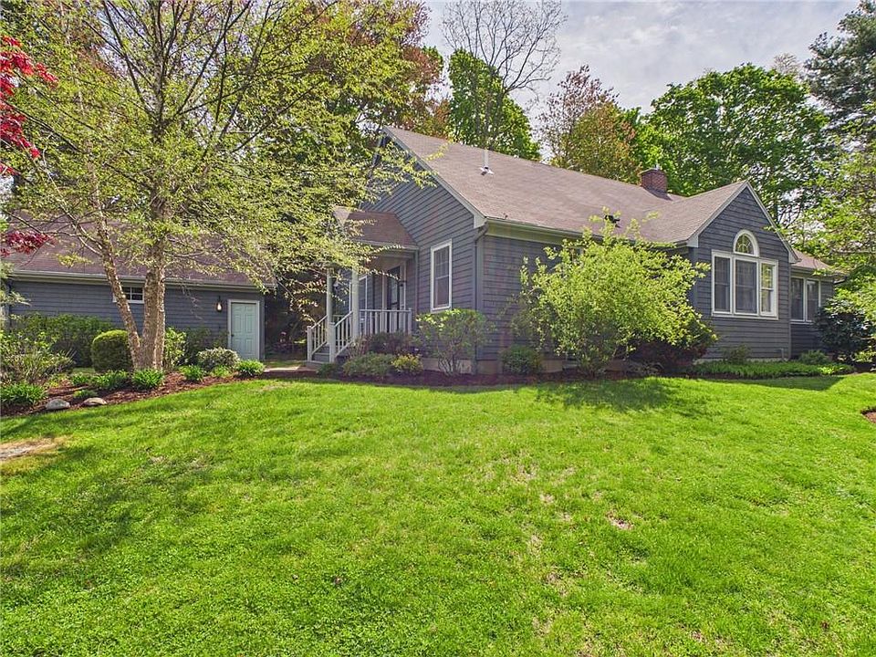 1st image of 30 Forest Rd W