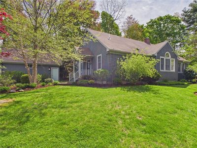 30 Forest Rd W, Bristol, RI, 02809