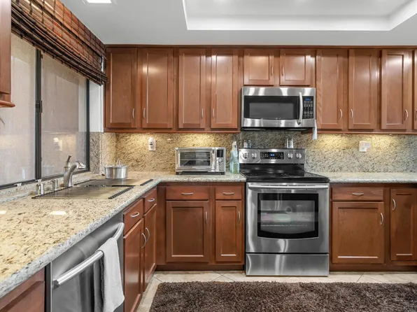 40 Camino Arroyo Pl, Palm Desert, CA 92260