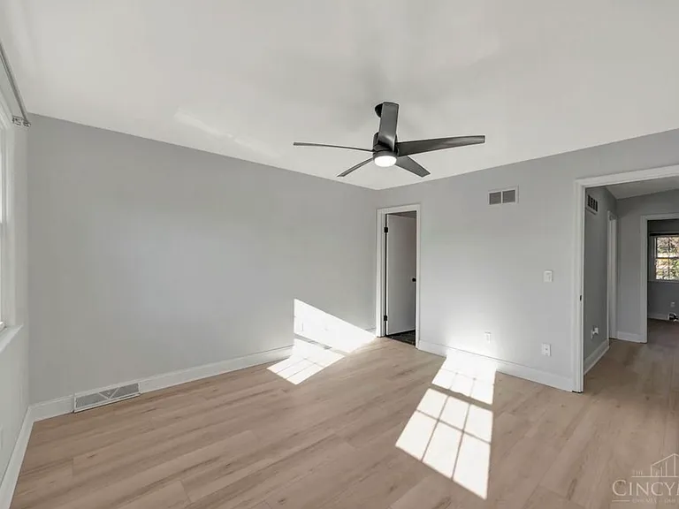 9777 Bunker Hill Ln — Photo 23