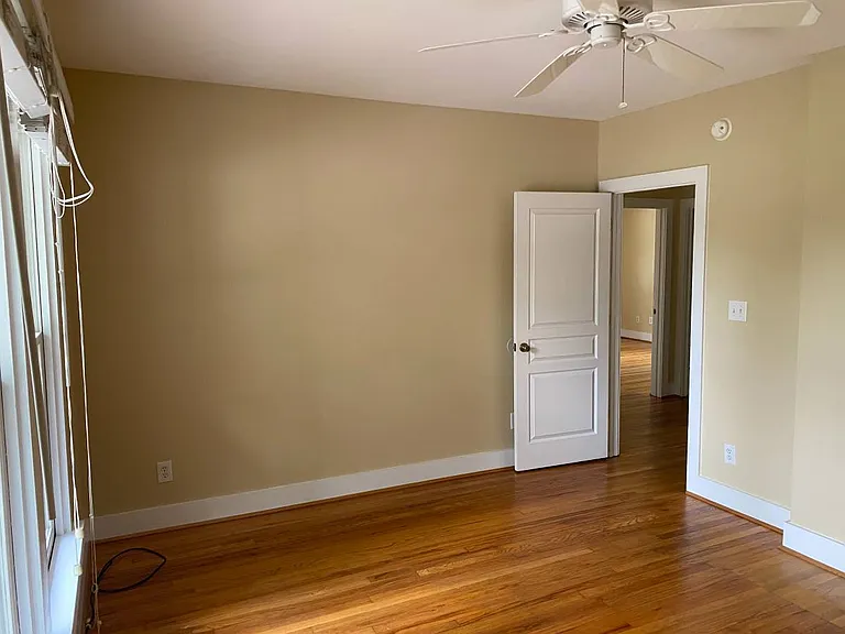 301 N Cedar St — Photo 10
