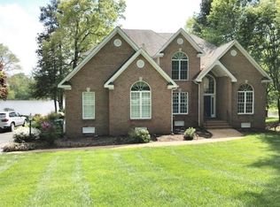 9705 Kingussle Ln, North Chesterfield, VA 23236