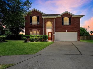 5303 Coast Line St, Baytown, TX 77521