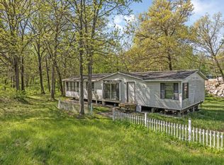7304 N Wagon Trail Rd, Columbia, MO 65202