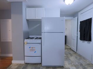 29447 Kelly Rd #B, Roseville, MI 48066