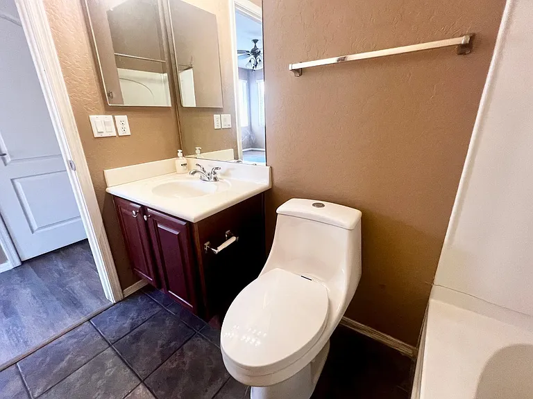 879 E Stottler Dr — Photo 17