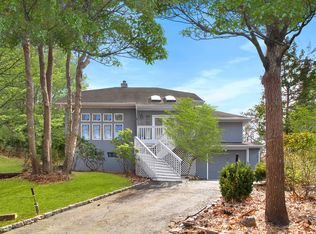 22 Maylen Dr, Southampton, NY 11968