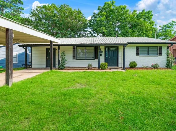 2235 Pine Bluff St, Paris, TX 75460