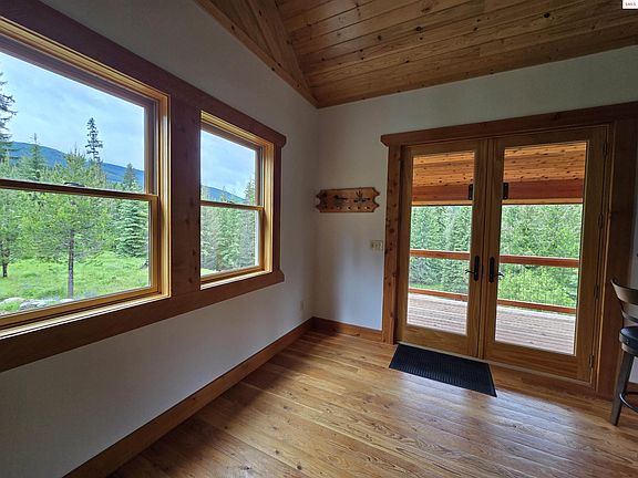 5th image of 670 Gus Creek Rd