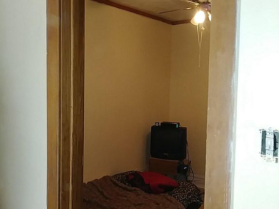 3rd image of 4725 S Western Blvd #1