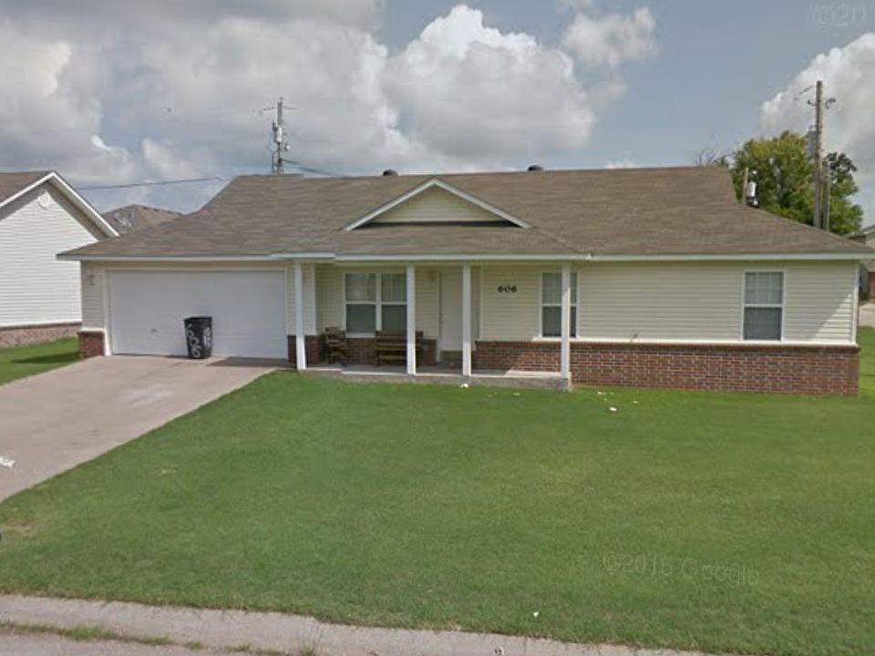 1st image of 606 Birmingham St SW