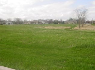 136 Paradise Ct, Brillion, WI 54110