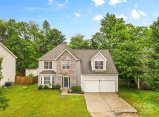 9010 Davis Crossing Ct, Charlotte, NC 28269