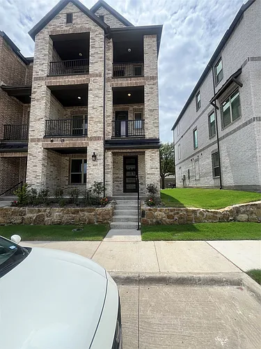8119 Challenger Ln Photo 1