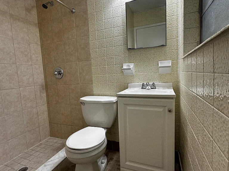 10757 S Hawaii Dr — Photo 12