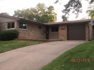 1381 Maplegrove Dr, Fairborn, OH 45324