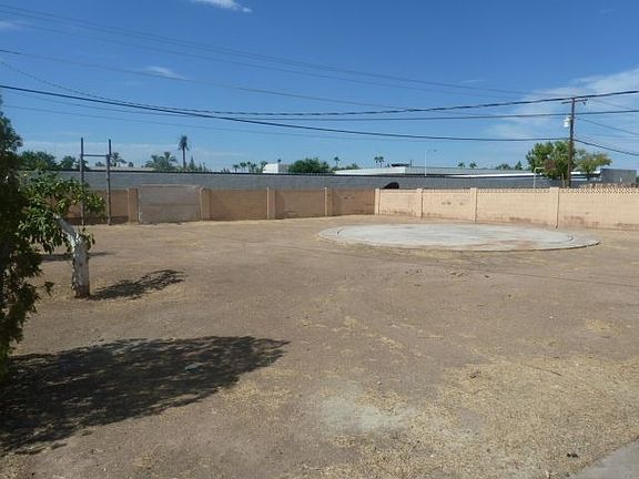 5th image of 202 E Pebble Beach Dr
