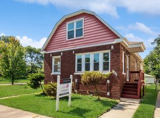 9352 S Muskegon Ave, Chicago, IL 60617