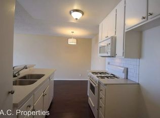 11760 Hamlin St, North Hollywood, CA 91606