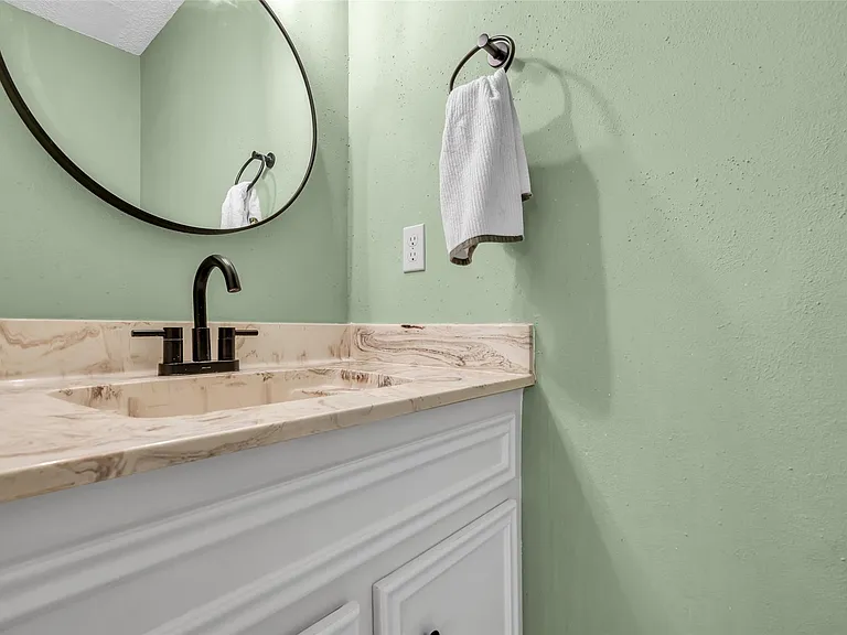 13740 Hollowgreen Dr #605 — Photo 17