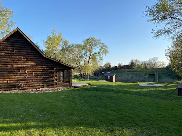 4635 Panorama Dr