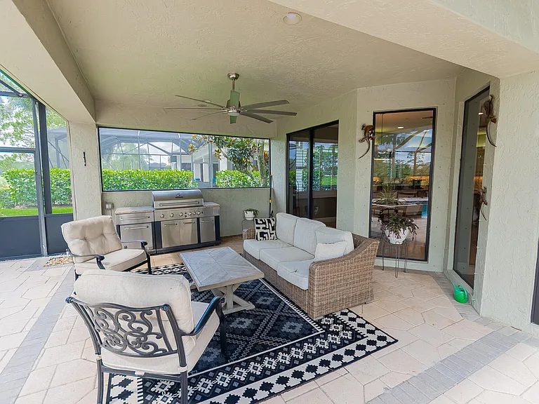 8060 Kiawah Trce — Photo 23