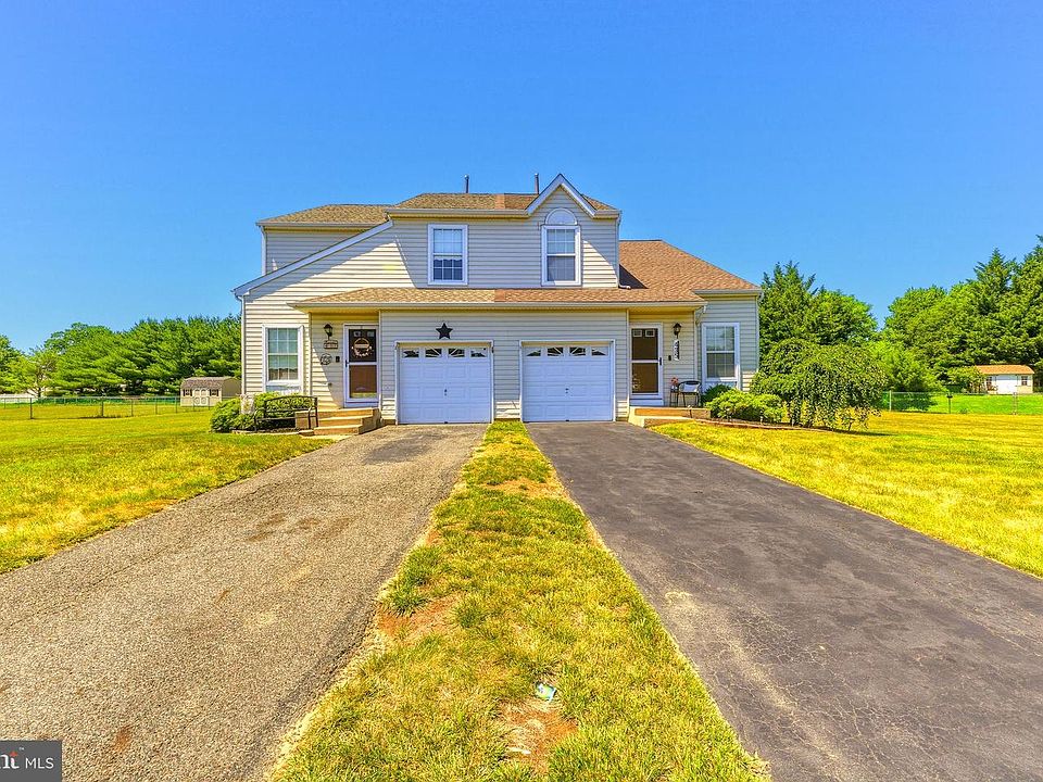 1st image of 437 Longfellow Dr