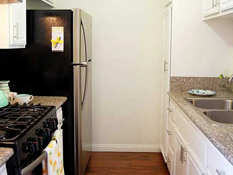 4303 Elm Ave — Photo 8