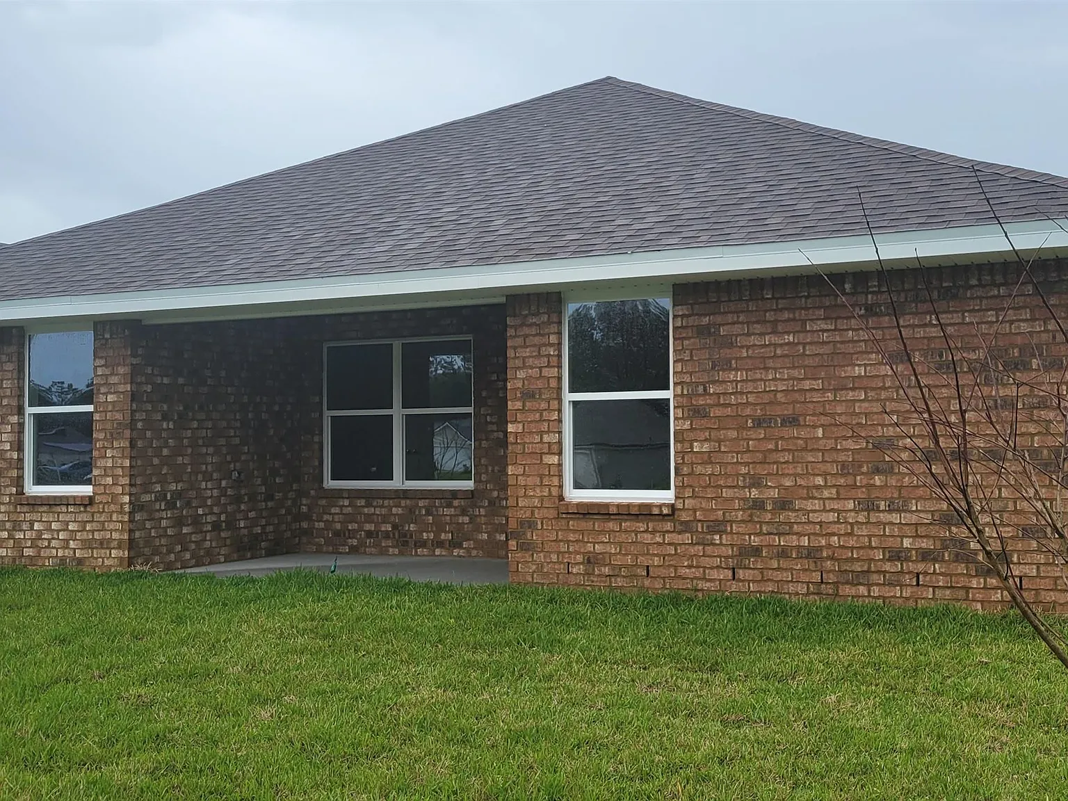 4 bed, 1869 sqft, $2,300 — Photo 4