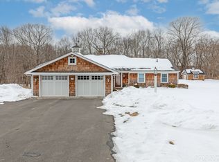 428 Breakneck Hill Rd, Middlebury, CT 06762