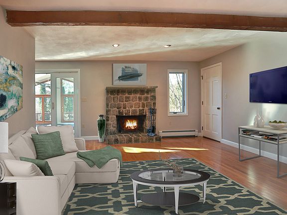 5th image of 30 Wildwood Dr