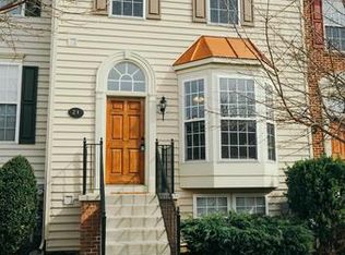 21 Baltic Ln, Ranson, WV 25438