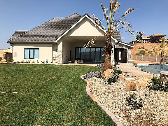 5th image of 1083 E Crooked Creek Dr