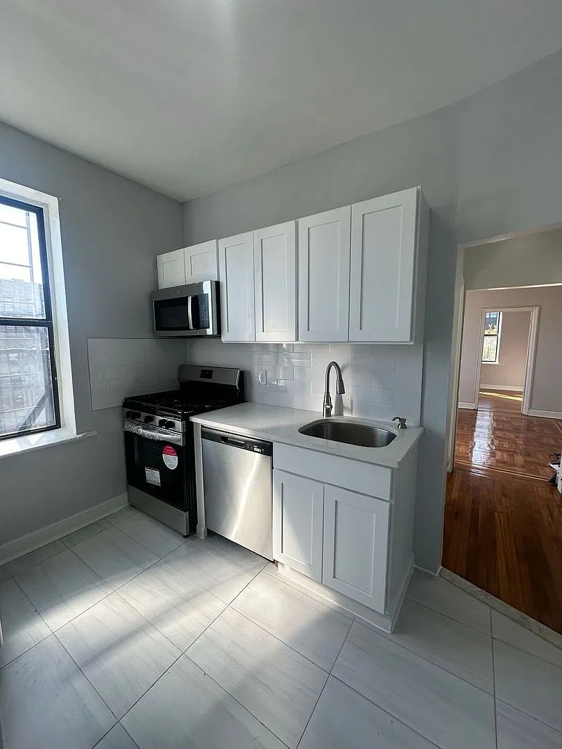 3343 - Golden Crest 3343 Park Avenue, LLC — Photo 1