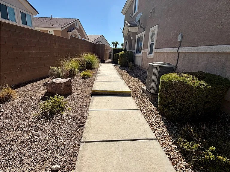 2065 Scanlon Ferry Ct #103 — Photo 27