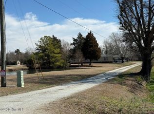 283 Ervintown Rd, Richlands, NC 28574