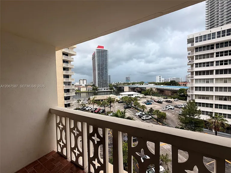 1825 S Ocean Dr #607 — Photo 12