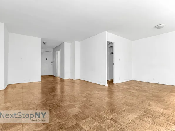 220 East 57th Street 4F image 2 of 7