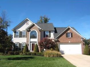 9144 Lakeview Dr, Olmsted Falls, OH
