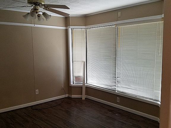 4th image of 220 Conly Dr