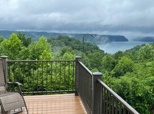 100 Stoney Point, Byrdstown, TN 38549