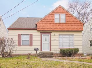 13720 Rockside Rd, Garfield Heights, OH 44125