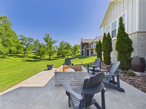 3rd image of 4105 Rolling Meadows Dr