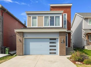3911 Claxton Loop SW, Edmonton, AB T6W 1Y6