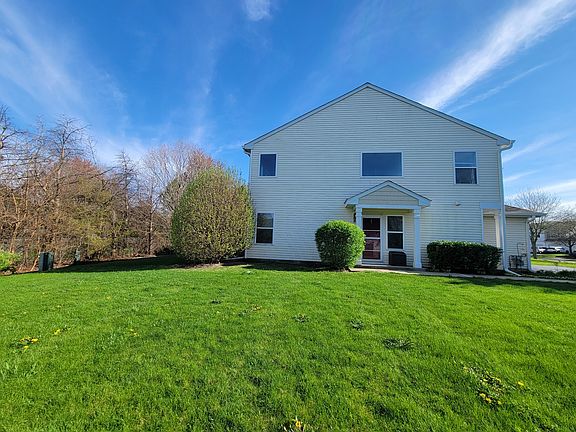 2nd image of 1455 Meadowsedge Ln