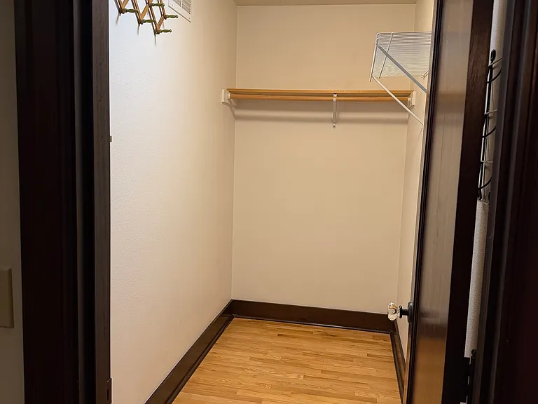The St. Ingbert Apartments — Photo 15