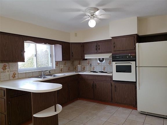 4th image of 11144 Charles St
