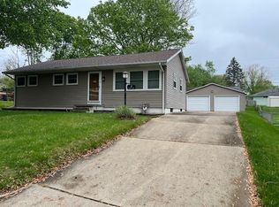 37 Wyoming Dr, Decatur, IL 62526