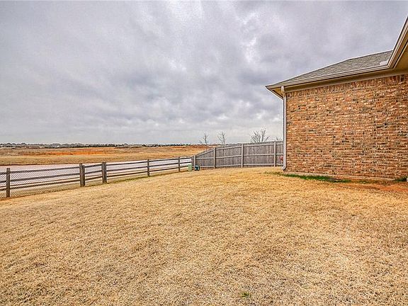 2nd image of 3105 Montane Dr